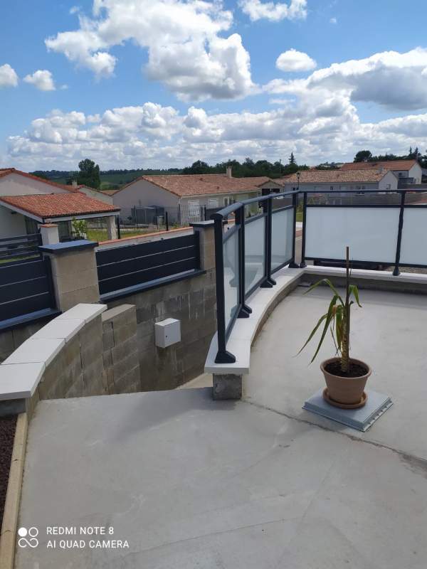 Photo de notre réalisation : GARDE CORPS BALCON OU TERRASSE